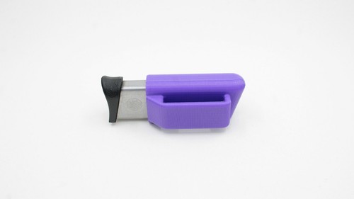 "BOLSA DE REVISTA PARA GUARDAESPALDAS S&W - PÚRPURA - TIRADOR A LA DERECHA - Para cinturones de hasta 1,5" - Imagen 4 de 5