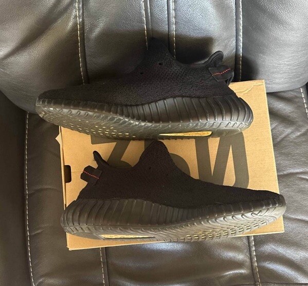 Size 11 - adidas Yeezy Boost 350 V2 Low Bred | eBay