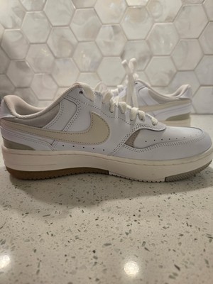 Nike Woman s Gamma Force Sz 10 Low Top Sneakers White/Bone/Taupe NEW Box Running