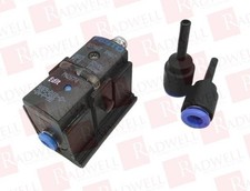 FESTO SDE5-D10-O-Q4-P-M8 / SDE5D10OQ4PM8 (NEW NO BOX)