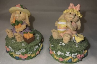 *NEW* Set Of 2- VINTAGE- Bunny Rabbit Trinket Boxes- Resin 3'' - Festive