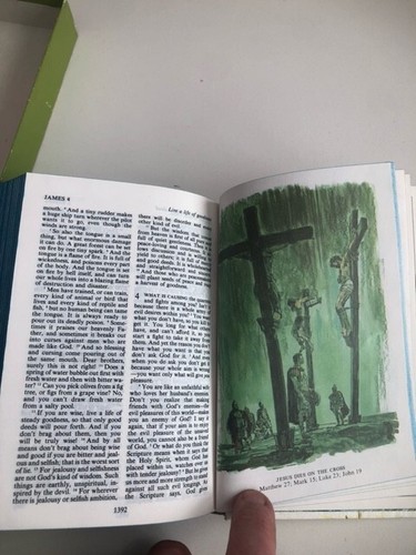 The Children's Living Bible Vintage Illustrated Hardcover 1970s Religion - Picture 3 of 7