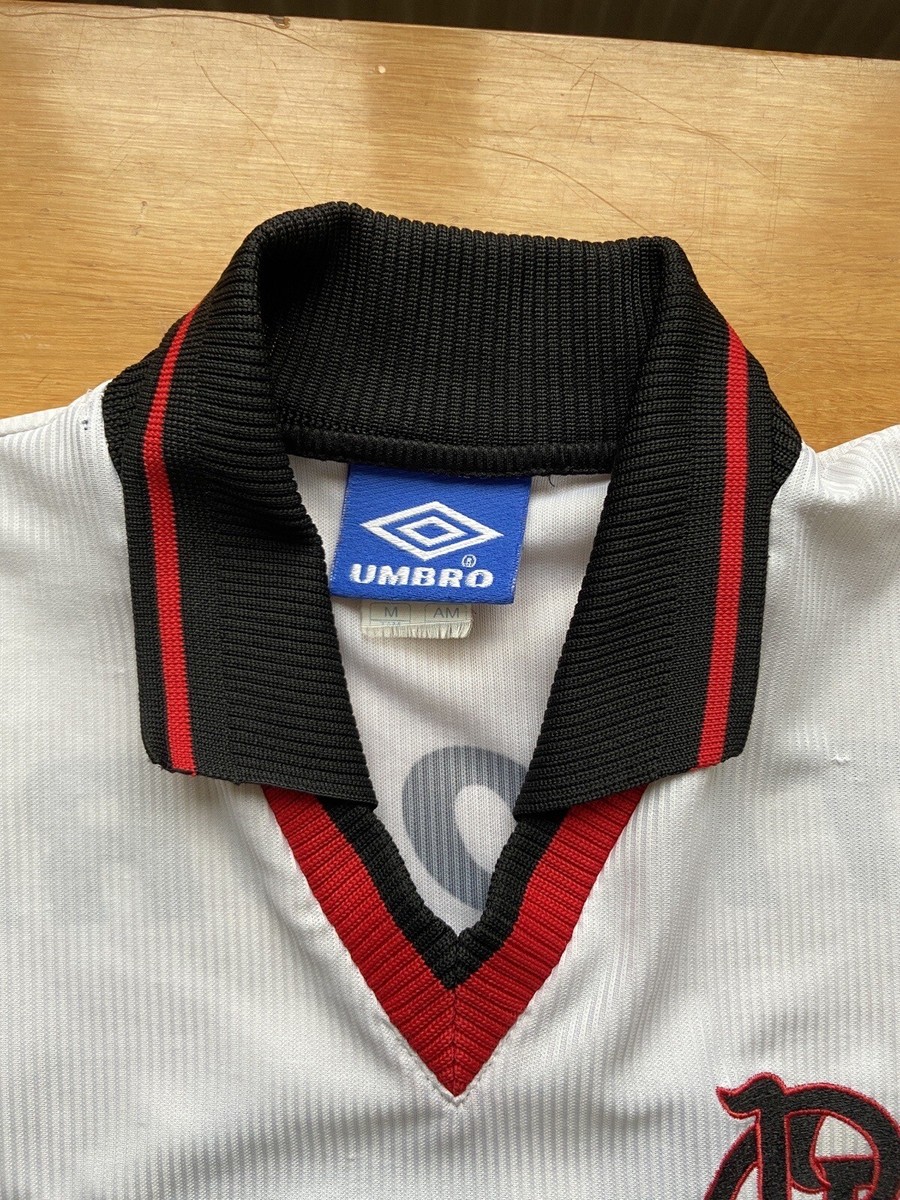 UMBRO Flamengo シャツ Mサイズ UMBRO Flamengo シャツ Mサイズ ウェア