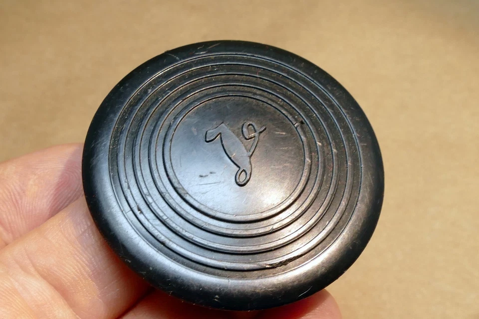 Voigtlander 45mm Plastic Camera Body Cap slip on type for Skopar Dynarex - Image 2 of 4