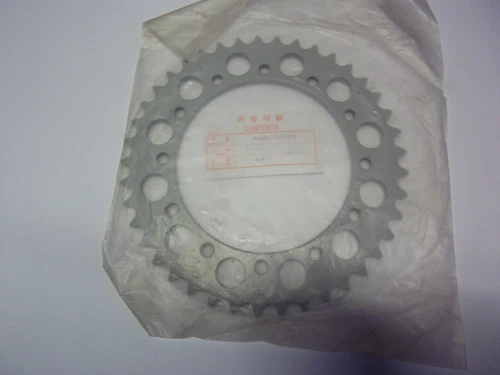 Honda Xl 500 R Pd02 Sprocket Chainring 41Z New 41201-435-671
