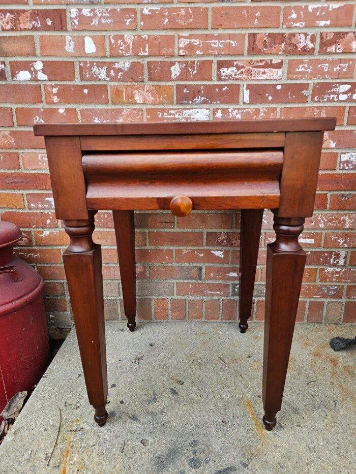 Antique Cherry End Table Plant Fern Stand Night Stand 1 Drawer Ornate