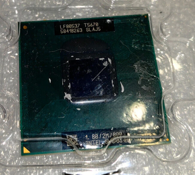 Processeur Intel Core 2 Duo 2.10 3M 800 PROCESSOR SLAUU Utilisé
