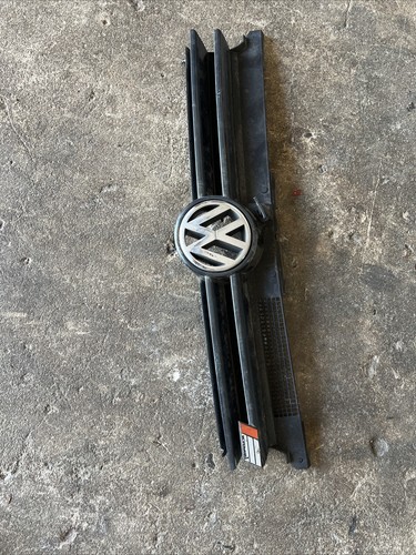 Kühlergrill Schwarz 1J0823509C / 1J0853655G / 1J0853651H VW Golf IV Bj,2000
