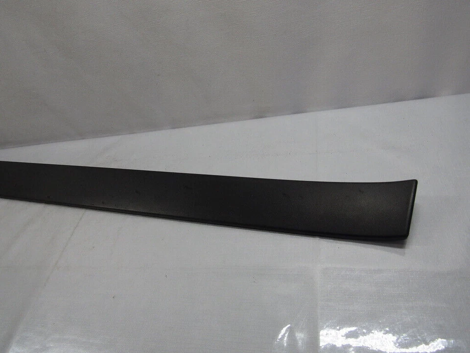 Subaru B9 Tribeca 2006-2007 pasajero puerta delantera exterior moldura de impacto OE Foto 2 de 4