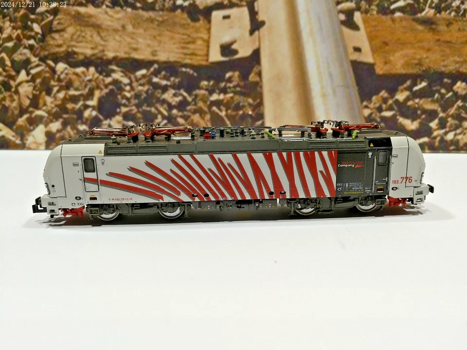 Fleischmann 739354 E-Lok BR 193 776 Vectron Zebra Digital/Sound   Spur N   19/17 - Bild 2 von 4