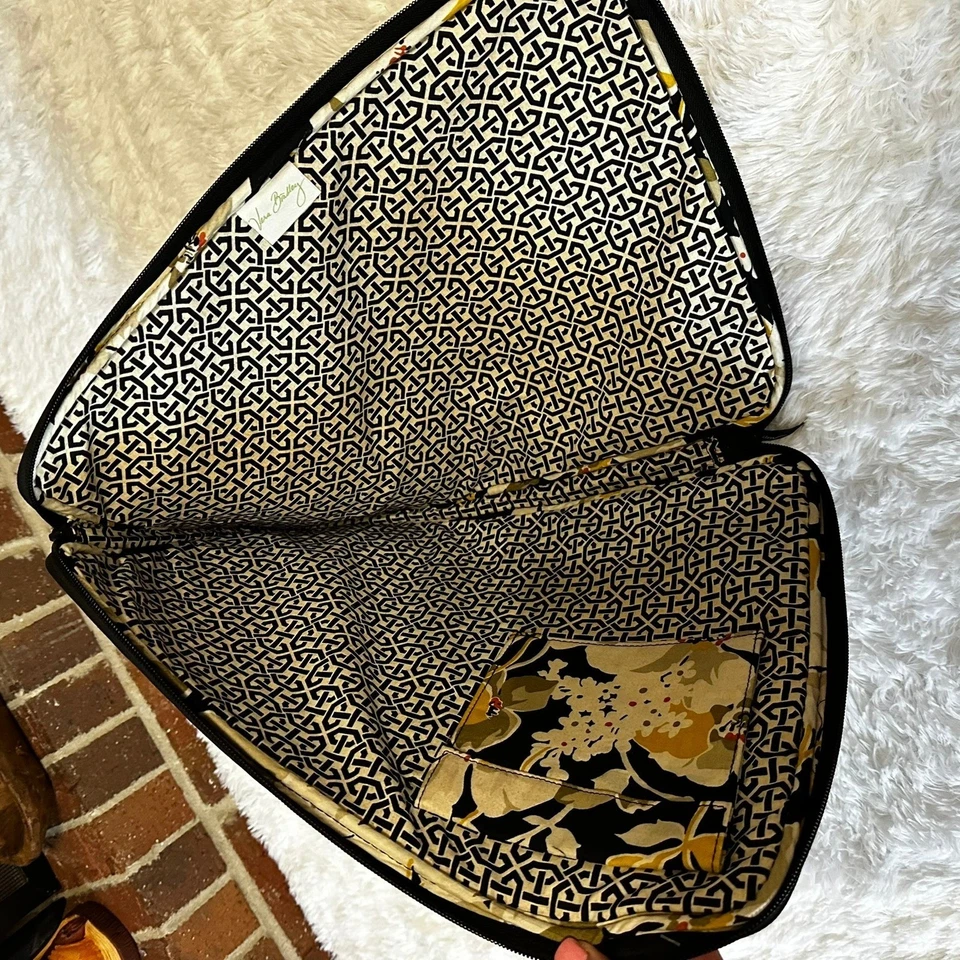 Vera Bradley Dogwood Laptop Tablet Funda Floral Acolchada Cierre de Cremallera Foto 4 de 4