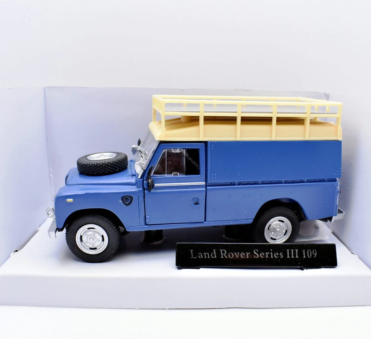 MARGE MODELS - Véhicule de couleur vert Clair - LAND ROVER Séries 3 88