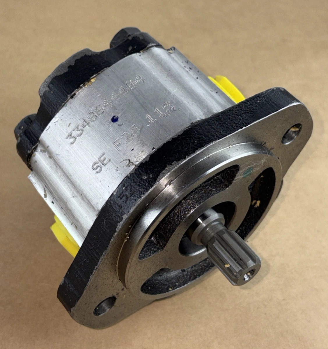 Parker 1071004001 Hydraulic Gear Pump Industrial photo 3