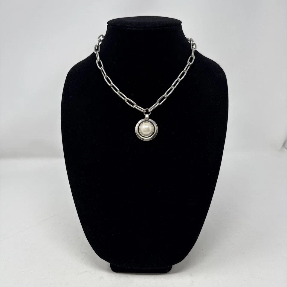 Anne Klein Faux Pearl Necklace Silver Tone Chain Paper Clip 18” - Image 2 of 4