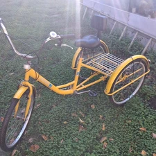Weanas  26 inch Seven Speed Adult Tricycle - Yellow