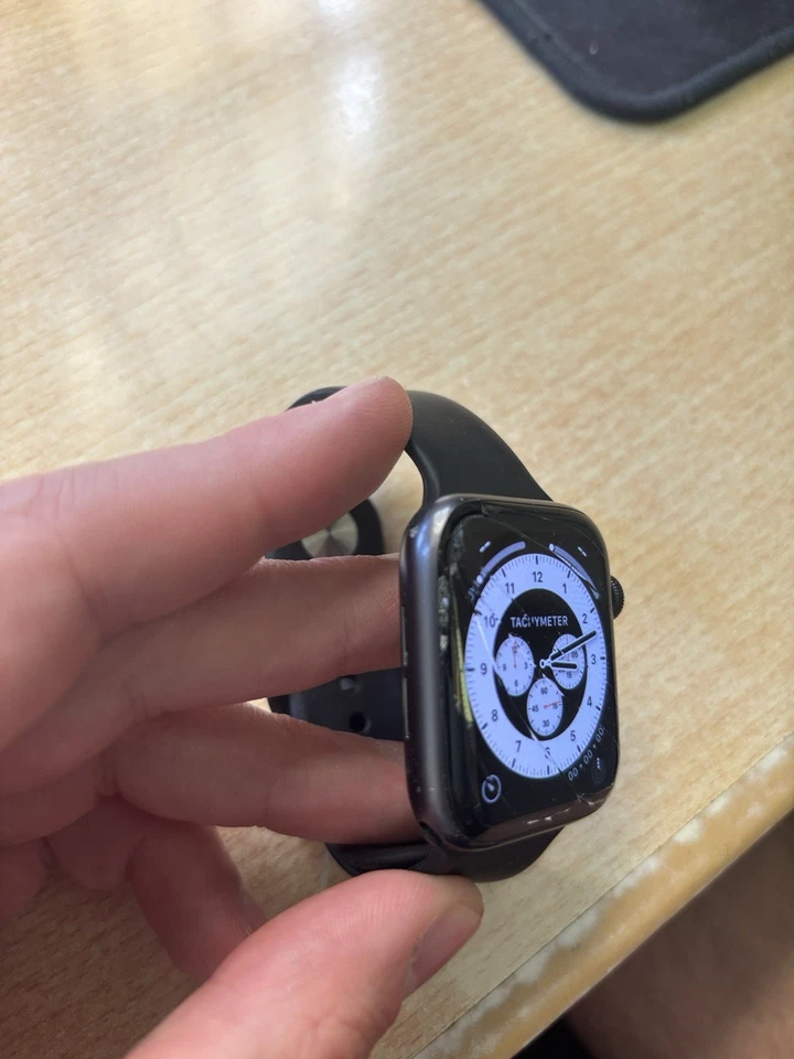 Apple Watch LTE SE GPS 44mm Gen 1 Usado (Leer Descripción) - Imagen 4 de 4