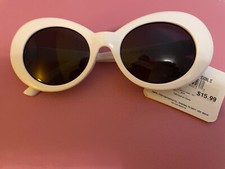 NWT FGX Foster Grant Beach Blast White Sunglasses Women Summer Shades UVA/UVB