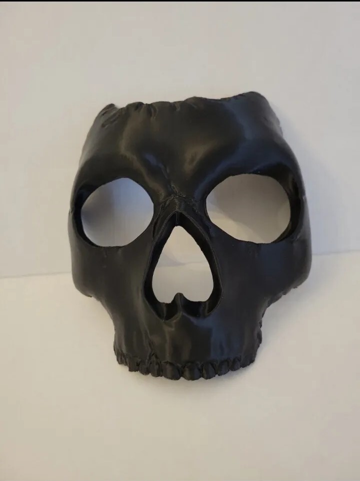 Ghost 3d printed Mask inspired by Call Of Duty Modern Warfare / MW2