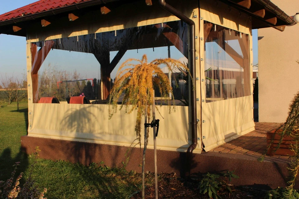 ​CUSTOM-MADE CLEAR PVC GAZEBO COVER | WATERPROOF TARPAULIN FOR PATIO & GARDEN​ - Image 4 of 4