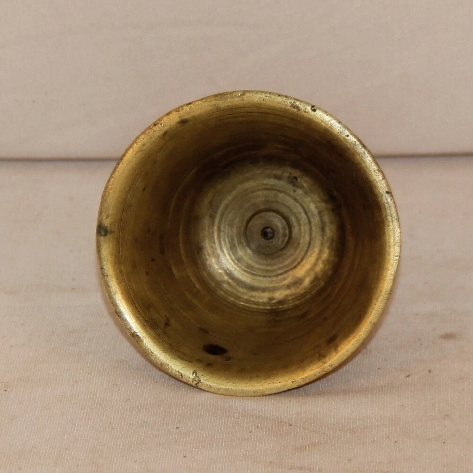 Antigua taza de whisky mogol de latón con incrustación artesanal grabada antigua original Foto 4 de 4