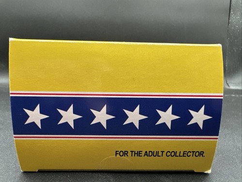 2011 Hot Wheels RLC YELLOW SNAKE DON PRUDHOMME Premium 2 CAR Set 04499/05000 - Picture 6 of 9