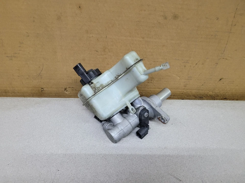 VOLKSWAGEN VW CC 2009-2017 FRENO CILINDRO MAESTRO OEM Foto 2 de 2