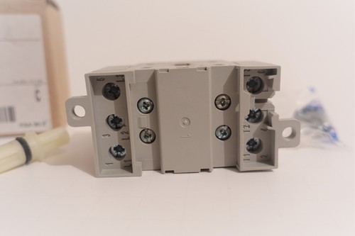 Allen Bradley 194E-E16-1753 Ser:C 16A Disconnect Base Mount Loadswitch - Picture 5 of 5