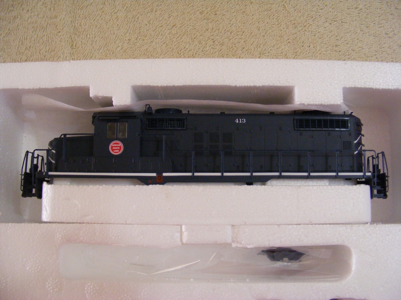 Picture 19 of 24