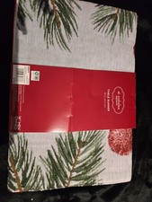 New St Nicholas Square Snowman Quilted Table Runner Snowman  Snowflakes 36 x 13