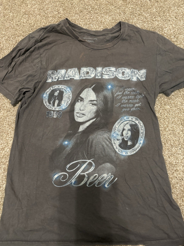Madison Beer The Spinnin Tour 2024 Gray Graphic Crewneck T-Shirt Unisex S