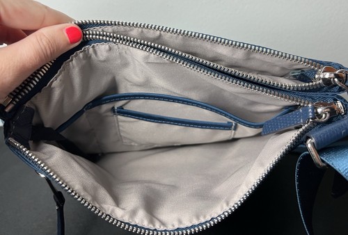 Tumi Voyageur Tula Crossbody Purse 8.5”x9” Lightweight Dark Turquoise Blue Flaws - Picture 16 of 24