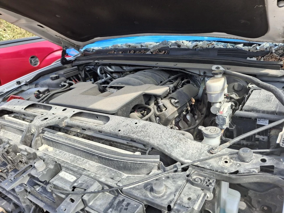 Conjunto de filtro de aire usado se adapta a: Chevrolet Suburban 1500 2017 grado A Foto 3 de 4