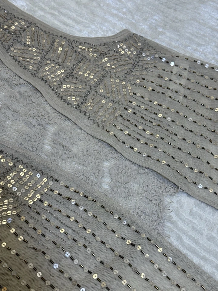 Colete Chicos Feminino Tamanho 0 Lantejoulas Bronzeadas/Douradas Padrão Enfeitado Renda Costas Sexy - Imagem 3 de 4