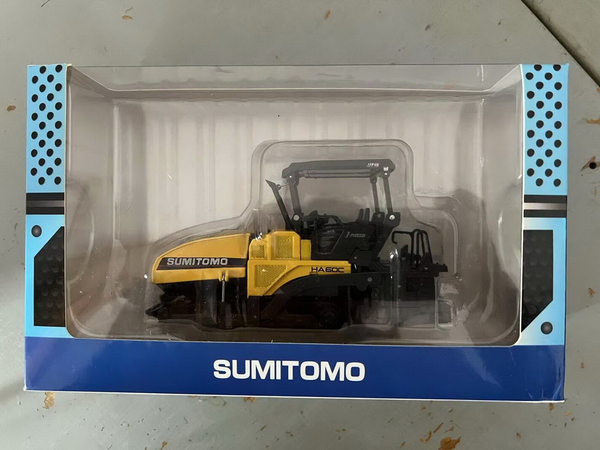 1/50 Scale Sumitomo HA60C-11 Asphalt Paver Diecast model