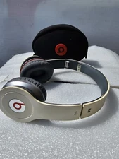 Beats by Dre White/gray  headphones. Read!!