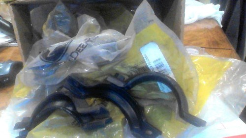 AT63813 Set of 2 Muffler Clamp Sections Fits John Deere 820 830 840 920 930 - Picture 2 of 5