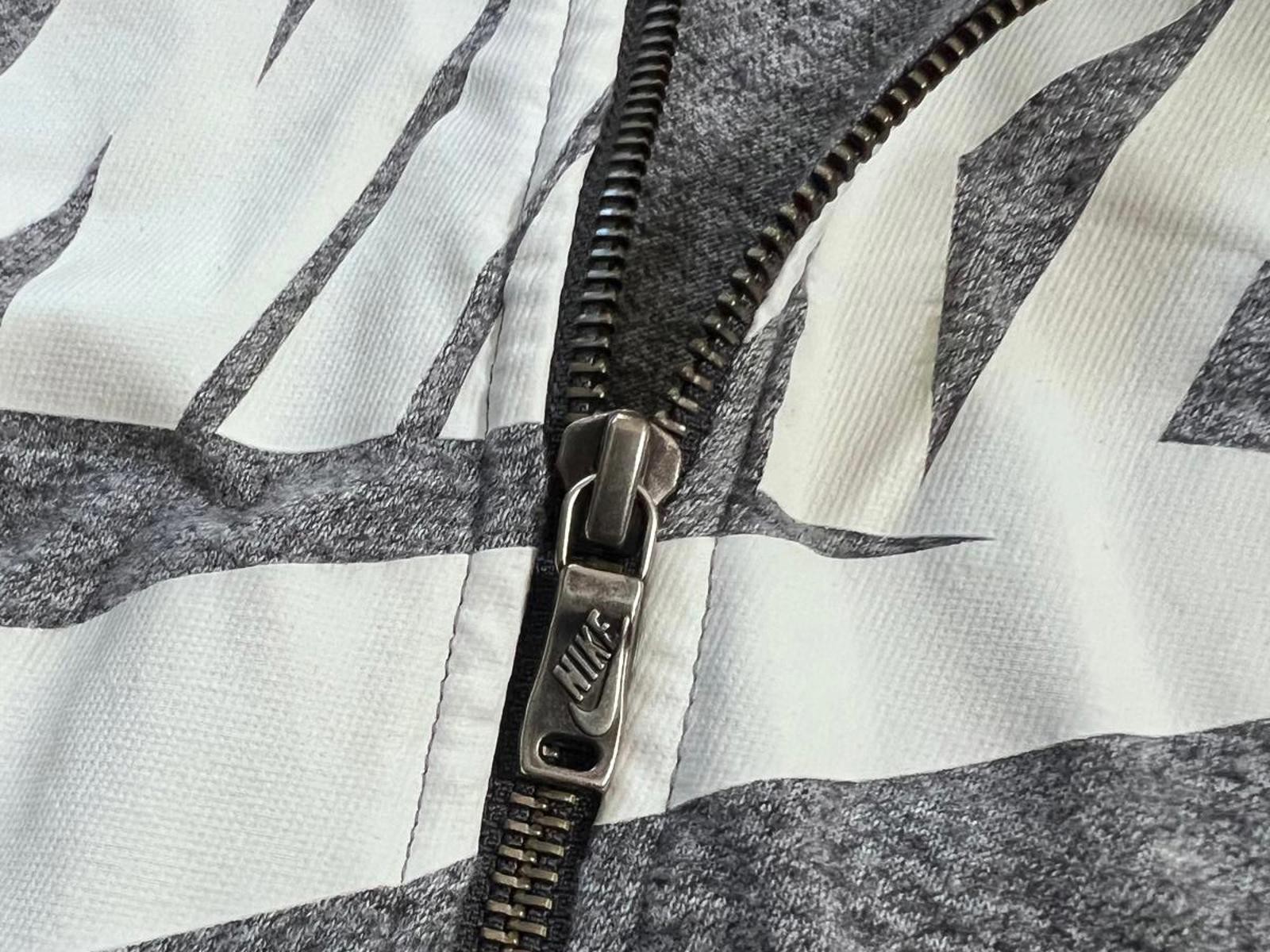 SACAI X NIKE Nike Felpa con cappuccio e zip da donna Grigio con logo grande