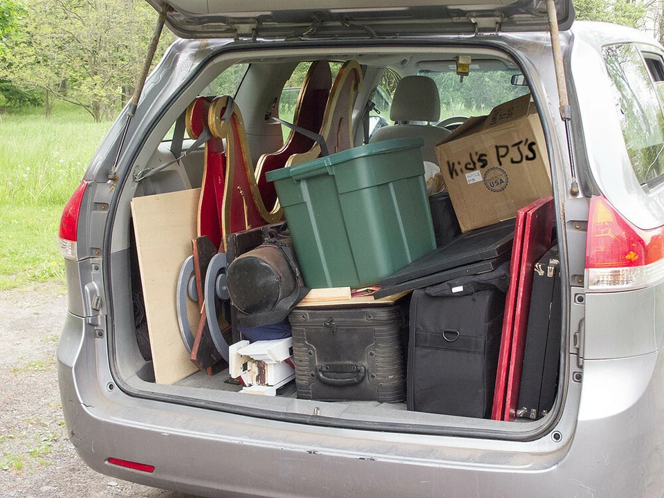 Complete Santa Experience photo set including props, costumes, and sleigh - Image 4 of 4