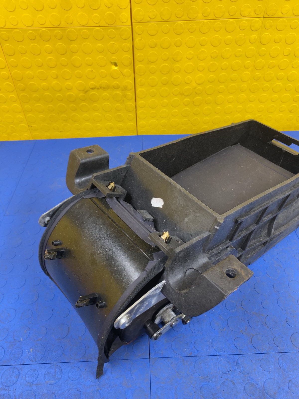 05 06 07 08 09 BENTLEY Continental GT Rear Center Armrest OEM 3W0885081B