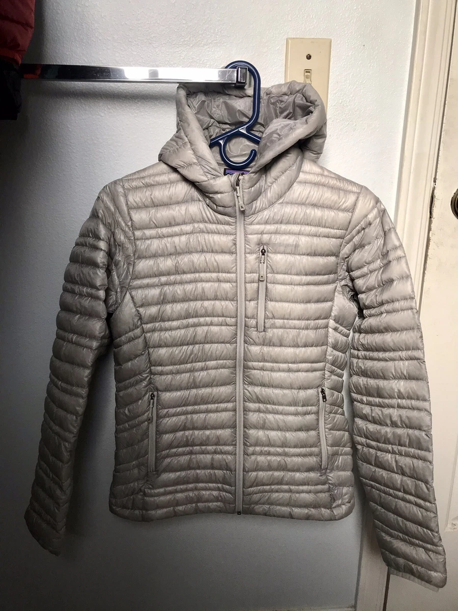Patagonia Women s ULTRALIGHT DOWN HOODY Puffer Jacket Gray Size XS