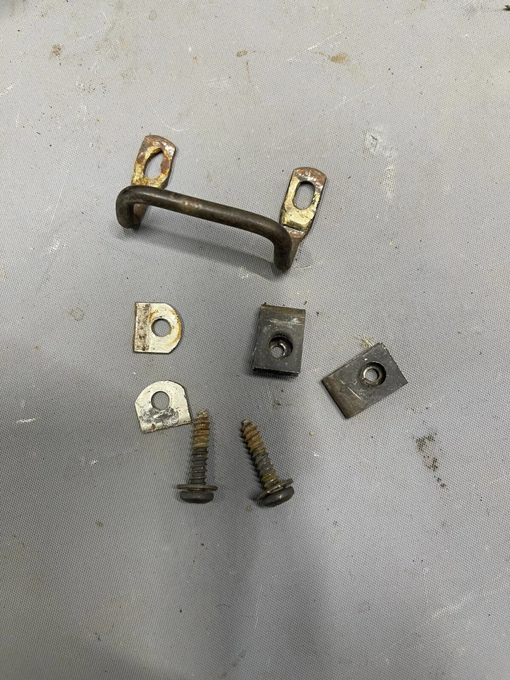 Chevy Impala 1969 1970 guantera golpeador placa pestillo Caprice BelAir Biscayne fabricante de equipos originales Foto 2 de 3