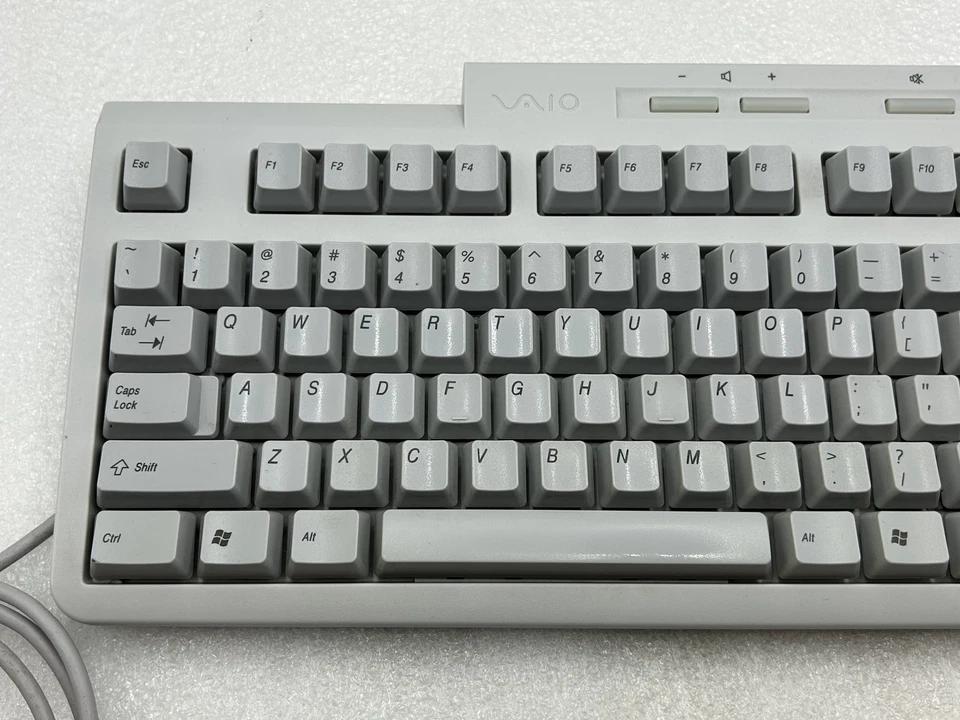 Sony Vaio PCVA-KB4P/U PS/2 Wired Computer Keyboard New Vintage Gaming - Image 2 of 4