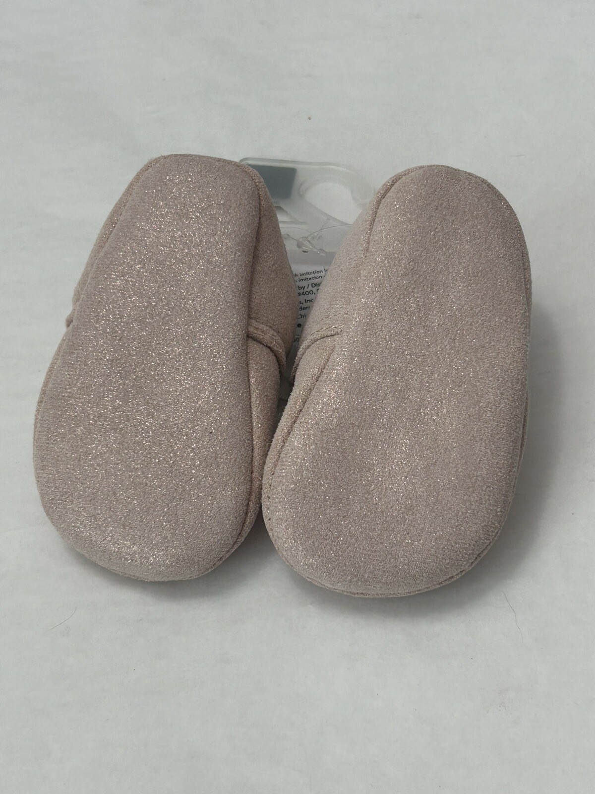 New Child Of Mine by Carter's Size 0-3 months Baby Girl crib Shoes (SH6)