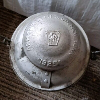 Vintage 1925 PPR Railroad Lantern Armspear NY Red Globe Very Nice