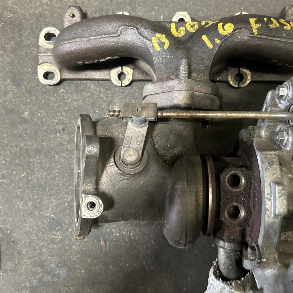 2013-2016 Ford Escape FUSION TRANSINT CONNECT FIESTA Turbo Carregador 1.6L Fabricante de Equipamento Original - Imagem 2 de 4