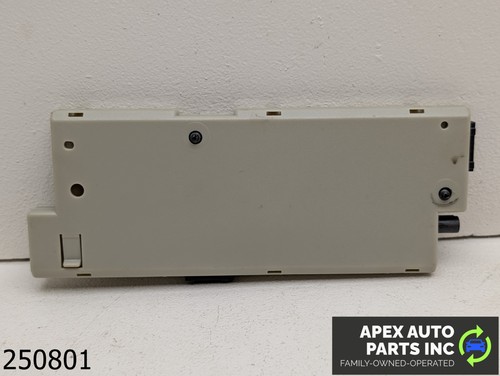 OEM 2011-2013 BMW 535i 3.0L Antenna Amplifier Diversity Control Module - Picture 4 of 10