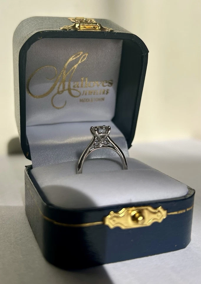 Diamond Ring 1.00 CARAT Lab Grown Round VS 2/F,14kt White Gold Infinity Solitare - Image 3 of 4