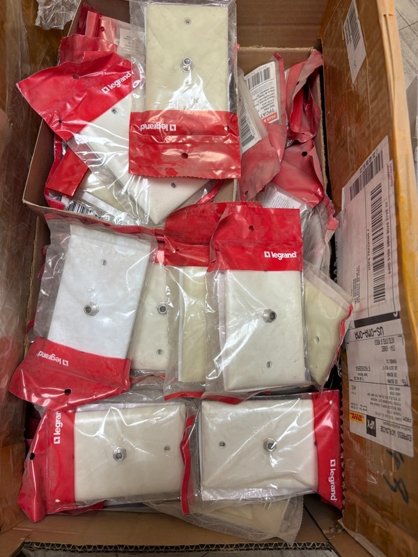 NEW Legrand TPCATV-LA CATV Jack Wall Plate "F" Connectors (Whole Box) Aprox 70ct