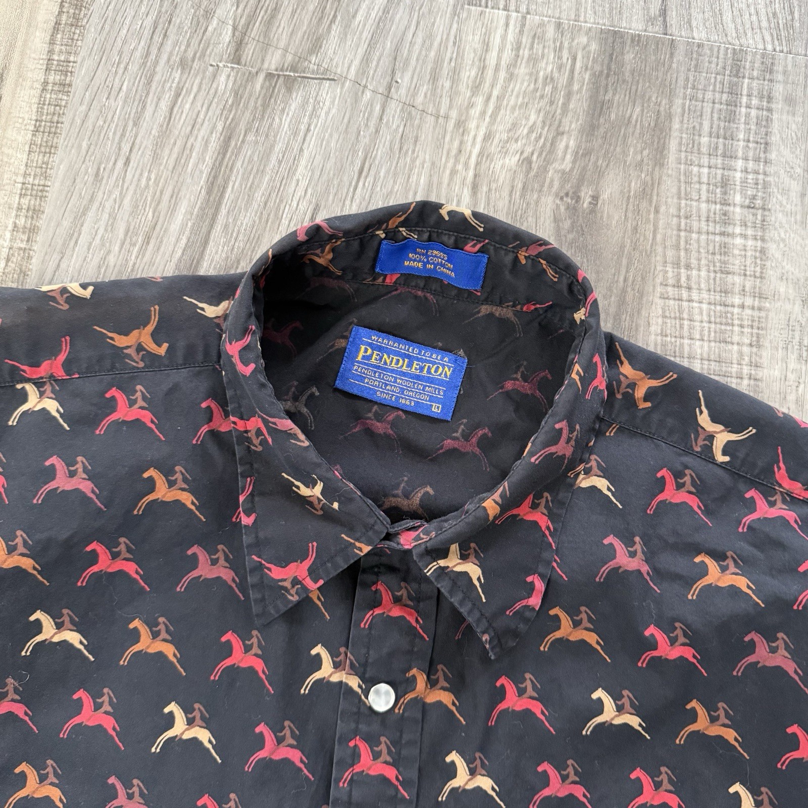 Pendleton Western Style Pearl Snap Button Up Hors… - image 2