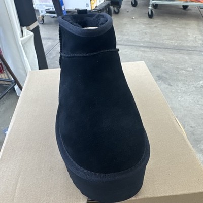 UGG Classic Ultra Mini Platform Women's Boot  Black Size 9 New!